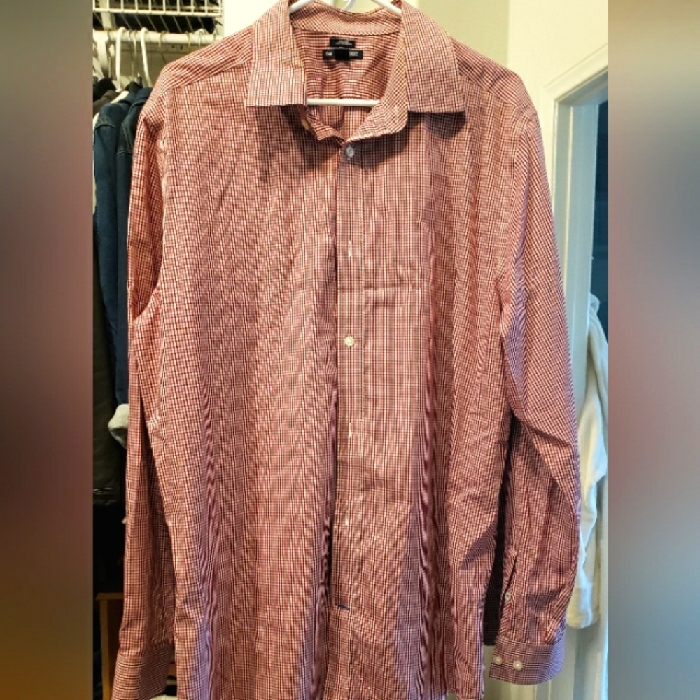 GAP men's XL (17-17 1/2") dark purple/red checkered shirt